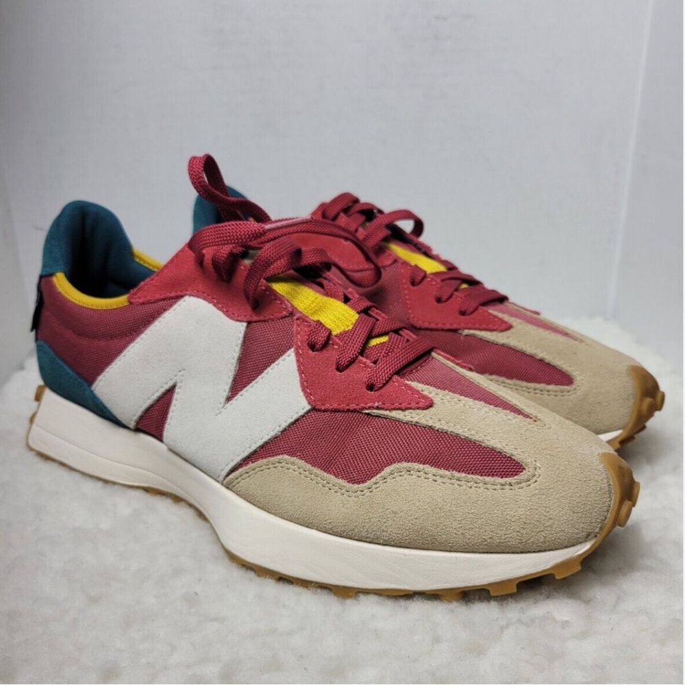 New Balance 327